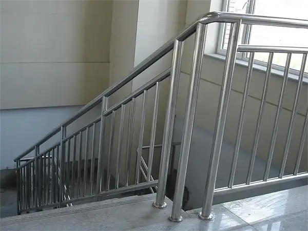不锈钢楼梯扶手生产加工